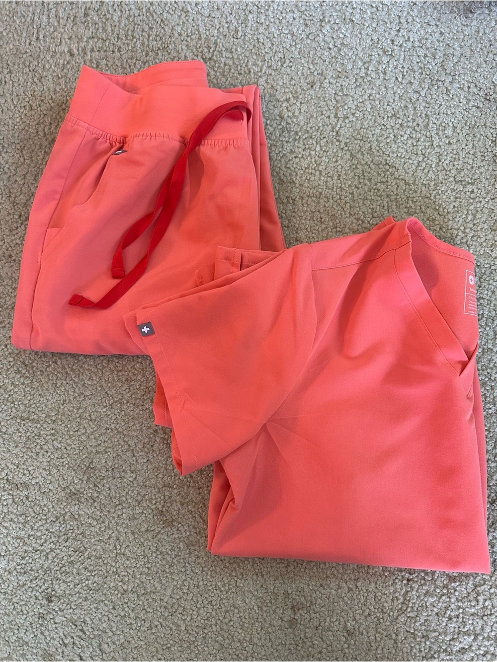 FIGS SUNSET DRIFT SCRUB SET- Top Large, Bottom Medium